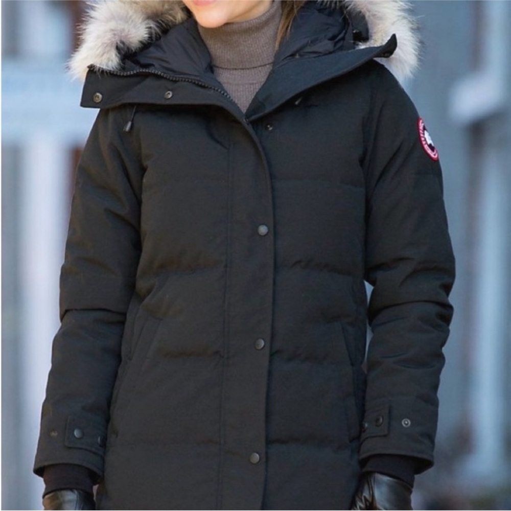 Women's Canada Goose Shelburne Black Parka EUC Large